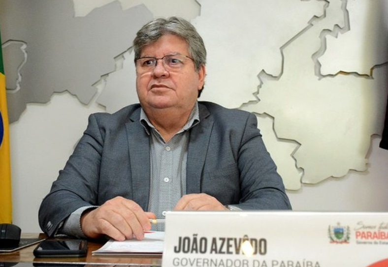 Novo decreto do governador João Azevedo endurece restrições na Paraíba.