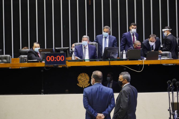 Câmara dos Deputados rejeita urgência para votação do “Passaporte Sanitário”. Seis deputados da Paraíba votaram pela urgência.