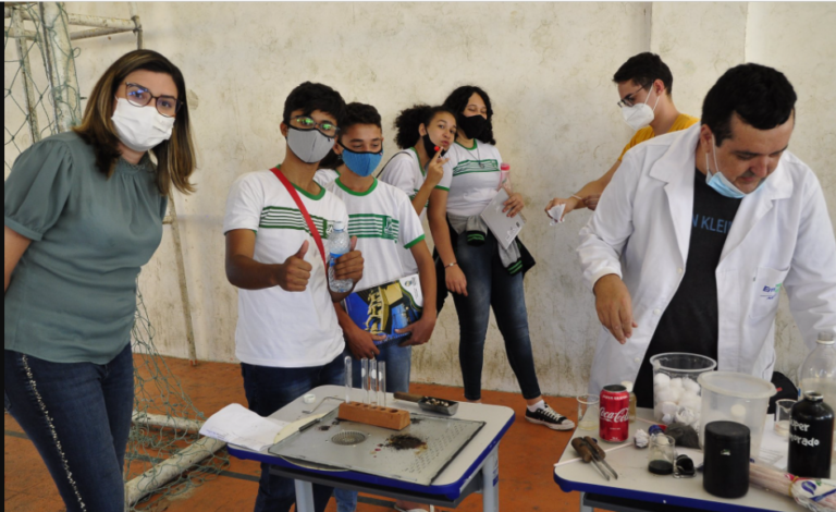 Prefeitura de Campina Grande inicia Semana de Ciência, Tecnologia e Inovação com programação nas escolas municipais