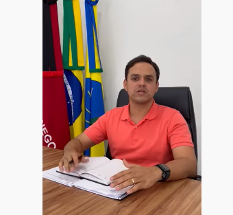 Prefeito de Bananeiras anuncia 14º Salário para todos os professores da rede municipal ensino