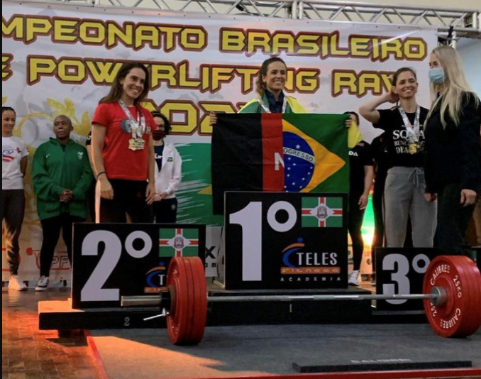 Atleta patrocinada pela Prefeitura de Campina Grande é campeã brasileira de Powerlifting