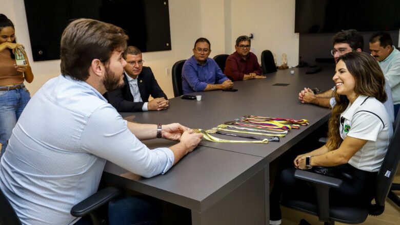 Bruno assegura apoio da Prefeitura de Campina Grande à Mayara Rocha em competição internacional