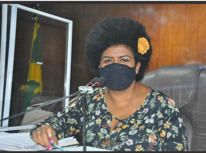 Com mais de 650 proposituras já apresentadas, vereadora Jô Oliveira tem marcado seu nome na história do legislativo municipal