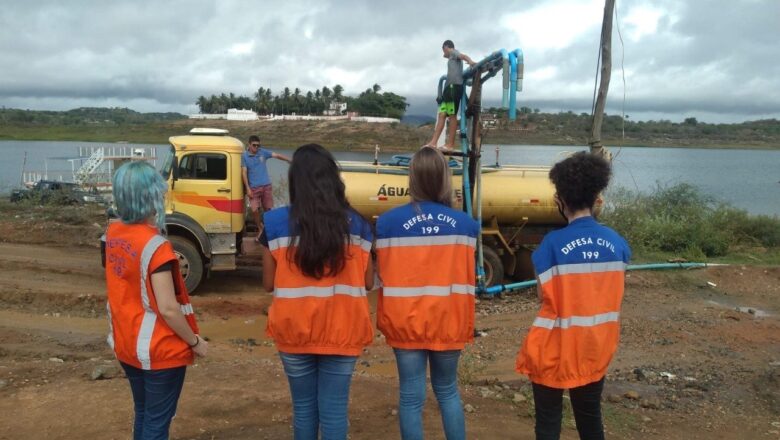 Operação Carro-Pipa distribui em junho mais de 1,6 milhão de litros de água