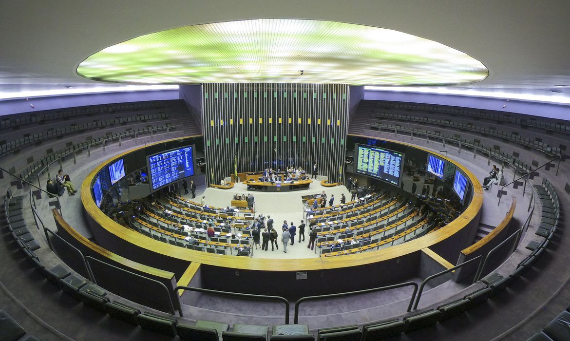 Dois deputados da Paraíba votaram contra a “PEC do Estado de Emergência”