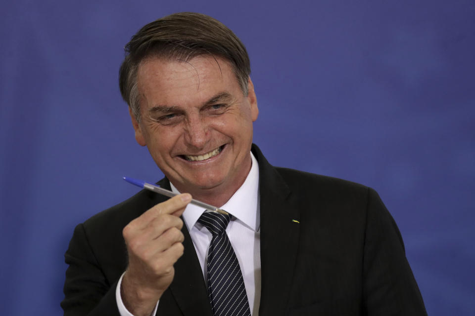 Decreto de Bolsonaro obriga a divulgação do valor do combustível antes e depois de teto do ICMS