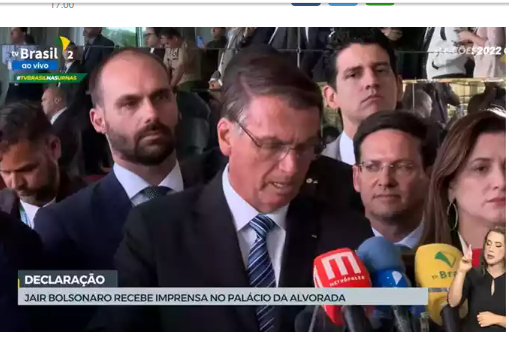 Bolsonaro agradece eleitores e diz que vai continuar cumprindo a Constituição. Confira a integra do discurso.