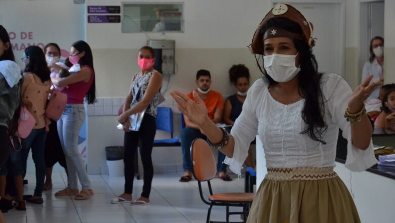 Gestantes e puérperas participam de atividades de arteterapia, no Instituto de Saúde Elpídio de Almeida