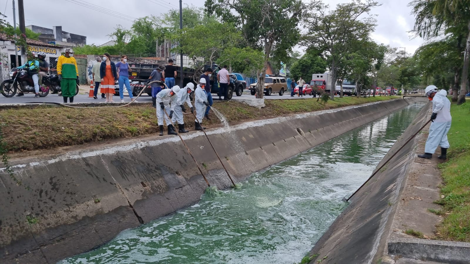 Prefeitura de Campina Grande e UEPB desenvolvem ações para melhorar a qualidade da água do Açude Velho