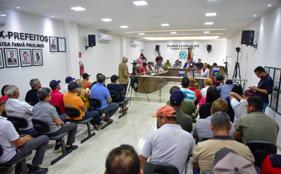 ALPB ouve demandas de produtores de leite de cabra do Cariri Paraibano durante audiência pública em Sumé