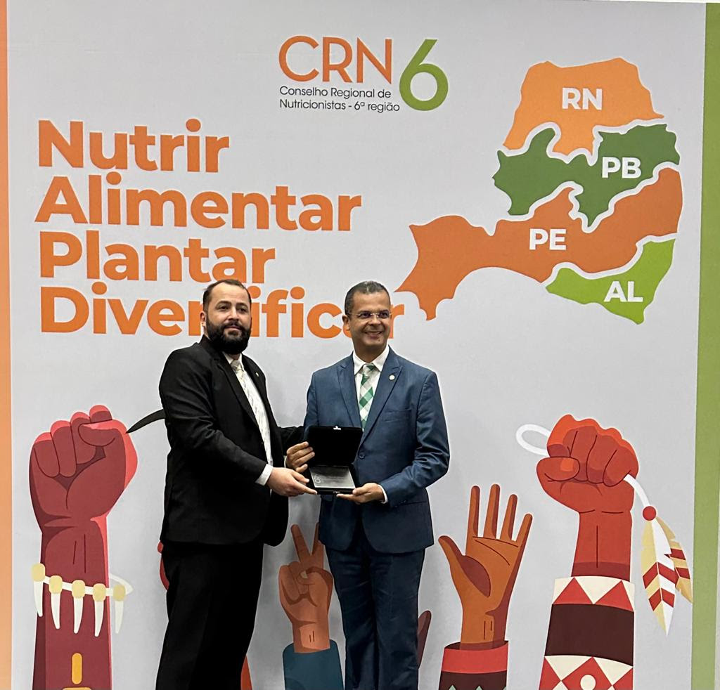 Jutay recebe homenagem do Conselho Regional de Nutricionistas