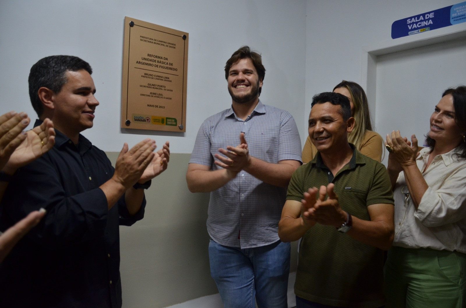 Prefeito de Campina Grande entrega primeira Unidade Básica de Saúde 100% climatizada.