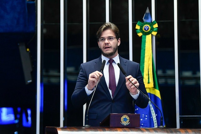 Bruno faz pronunciamento no Senado em defesa de políticas de inclusão para pessoas com deficiência