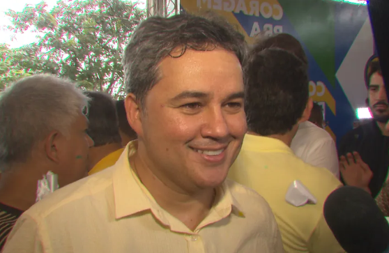 Senador Efraim Filho anuncia filiação de Bruno Cunha Lima ao União Brasil.