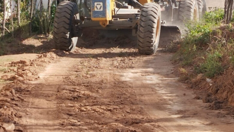 Prefeitura de Campina Grande intensifica trabalho de recuperação das estradas da zona rural do Município