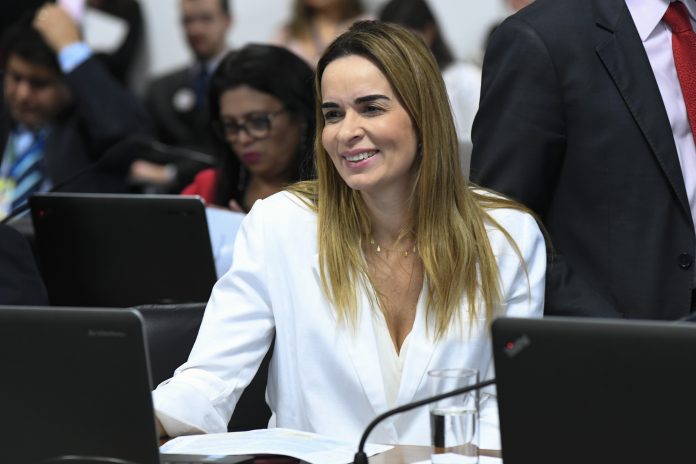 Vácuo deixado por Romero Rodrigues impulsiona candidatura de Daniella Ribeiro.