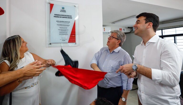 João Azevêdo entrega UTI, prédio do Cedmex e inspeciona Central de Abastecimento de Medicamentos em Campina Grande