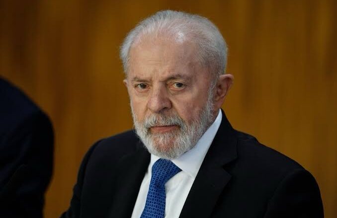 Pesquisa Ipec: 62% rejeitam reeleição de Lula; insatisfação, corrupção e idade avançada são os motivos.